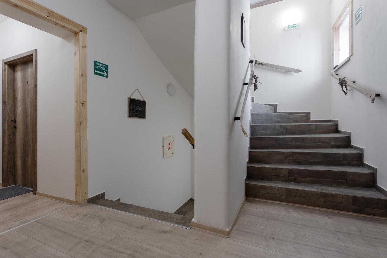 Vlevo Dole Koko Apartment By Sprava Ubytka روكيتنسي ناد جيزيرو المظهر الخارجي الصورة